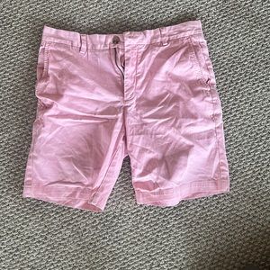 Vineyard vines shorts. Size 32